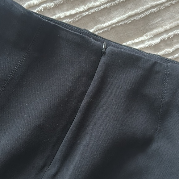Babaton dress pants, size 2, black, worn once, slim fit - Picture 3 of 3